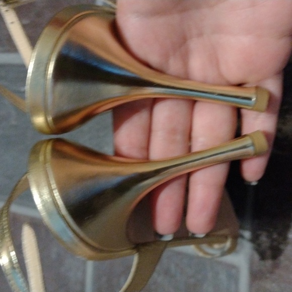 Jimmy Choo Gold mirror open toe strappy cross over sling back sandal heel 38 - Picture 4 of 10